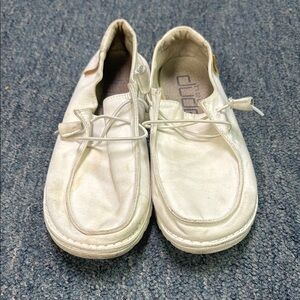 Wendy Hey dude sneakers woman’s size 8